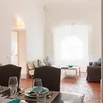 Santo Spirito Nest